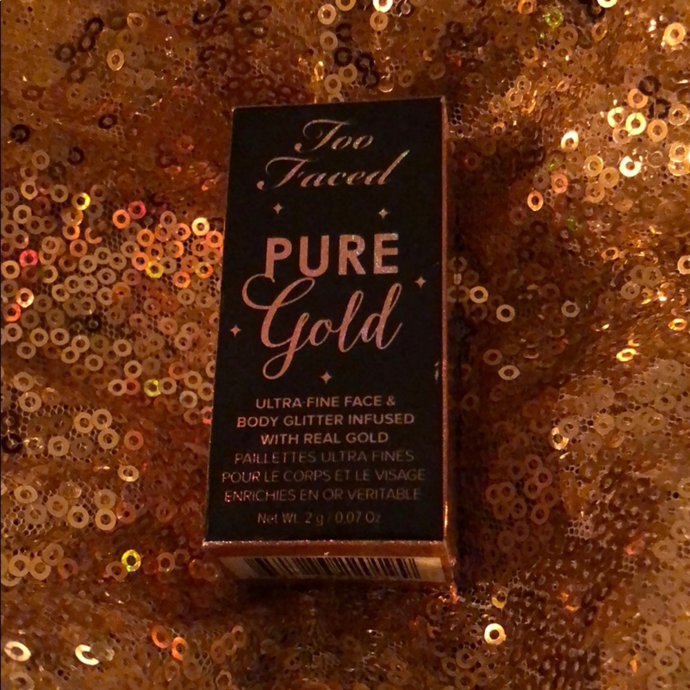 Too faced body glitter